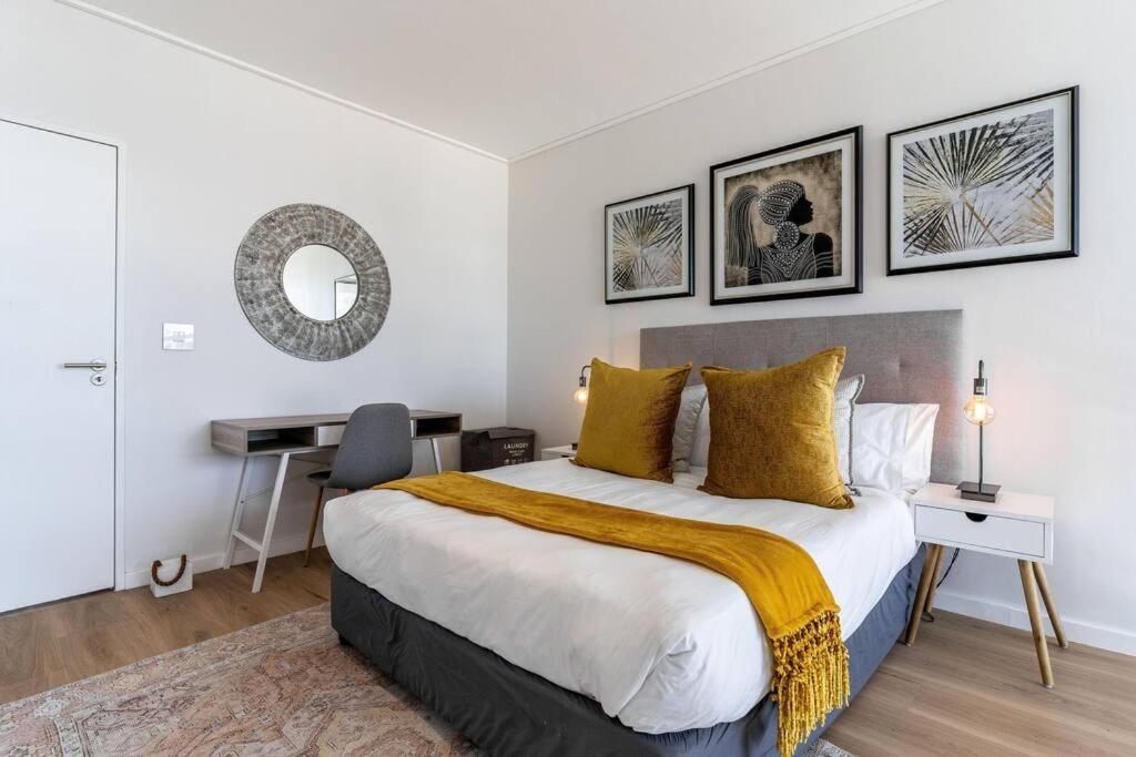 Urban Palette - Modern & Artistic Point * Cape Town